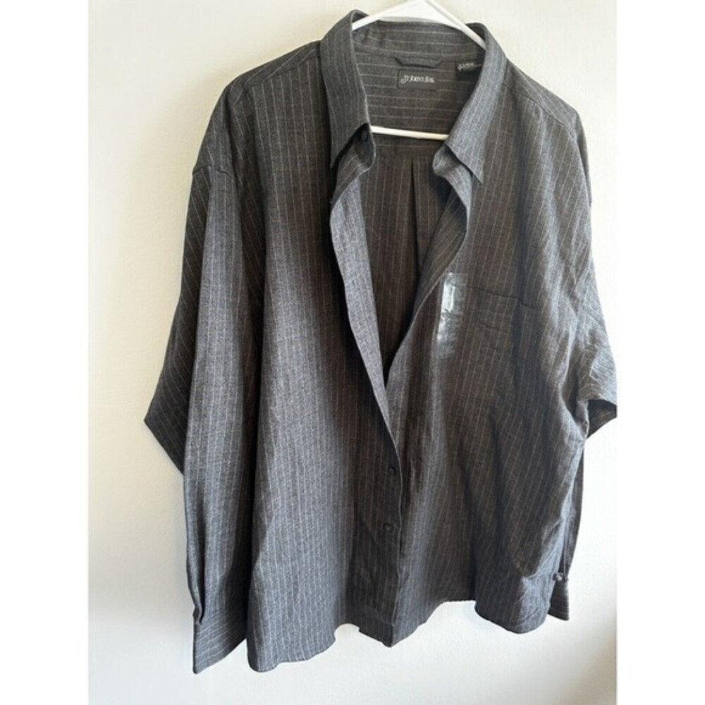 St. John’s Bay Mens X large button down shirt